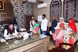 कलेक्टर ने जनदर्शन में सुनी आम लोगों की समस्याएं