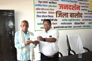  निक्षय मित्रों के सहयोग से टीबी के मरीजों का बेहतर इलाज सुनिश्चित किया जाए: कलेक्टर श्री चन्द्रवाल