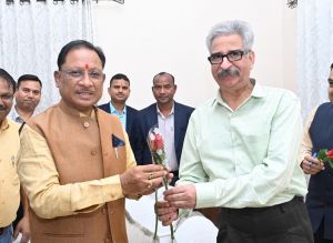 मुख्यमंत्री को मुख्य सचिव, पुलिस महानिदेशक सहित अन्य वरिष्ठ अधिकारियों ने दी जन्मदिवस की बधाई और शुभकामनाएं