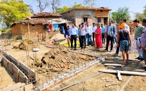 जिला पंचायत के मुख्य कार्यपालन अधिकारी ने विकास कार्यों का किया औचक निरीक्षण  