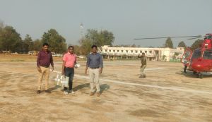 हेलीकॉप्टर से जगरगुण्डा भेजा गया बोर्ड परीक्षा का पेपर 