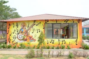 तेजी से आकार ले रहा कला केंद्र, मार्च महीने से बच्चे और युवा बनेंगे हुनरमंद