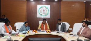  आर्थिक रूप से कमजोर लोग शासन की किसी भी योजना से वंचित न हो: मंत्री श्री बघेल