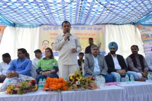  देश के विकास में श्रमिकों के योगदान को नहीं भुलाया जा सकता: श्रम मंत्री  