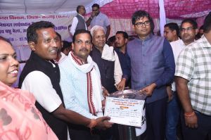  आय में वृद्धि तथा जीवन में बदलाव लाने के लिए एकीकृत कृषि को अपनायें किसान-वित्त मंत्री  