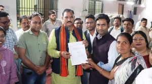 स्वास्थ्य विभाग के बर्खास्त 05 हजार कर्मी हुये बहाल और 25 हजार कर्मियों को मिला रूका वेतन स्वास्थ्य विभाग के बर्खास्त 05 हजार कर्मी हुये बहाल और 25 हजार कर्मियों को मिला रूका वेतन