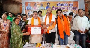 मंत्री बृजमोहन अग्रवाल ने तिल्दा नेवरा में 5.24 करोड़ रुपए के विकास कार्यों का किया लोकार्पण एवं शिलान्यास मंत्री बृजमोहन अग्रवाल ने तिल्दा नेवरा में 5.24 करोड़ रुपए के विकास कार्यों का किया लोकार्पण एवं शिलान्यास