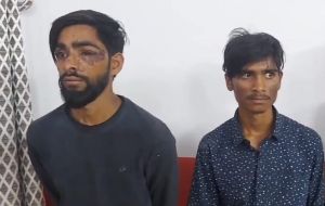 हथियांर दिखाकर ग्रामीण से लूटपाट, दो आरोपी धरे गए, एक फरार हथियांर दिखाकर ग्रामीण से लूटपाट, दो आरोपी धरे गए, एक फरार