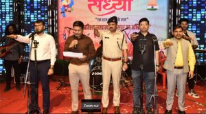  "हम भारत भाग्य विधाता है,हम भारत के मतदाता हैं" 