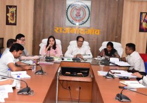 कलेक्टर ने मतदान प्रतिशत बढ़ाने तथा मतदान केन्द्रों में आवश्यक व्यवस्था के संबंध में बैठक ली कलेक्टर ने मतदान प्रतिशत बढ़ाने तथा मतदान केन्द्रों में आवश्यक व्यवस्था के संबंध में बैठक ली