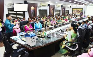 संगवारी केन्द्रों के मतदान दलों को मिला प्रशिक्षण संगवारी केन्द्रों के मतदान दलों को मिला प्रशिक्षण