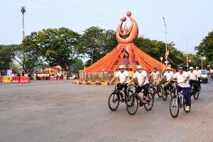  मतदाता जागरूकता हेतु भिलाई-देवबलौदा-भिलाई तक साइकिल रैली का आयोजन