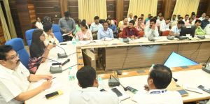 जिले के सभी मतदान केन्द्रों में मूलभूत सुविधाएं की जाएं सुनिश्चित: कलेक्टर जिले के सभी मतदान केन्द्रों में मूलभूत सुविधाएं की जाएं सुनिश्चित: कलेक्टर