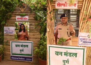 कलेक्टर एवं आईजी ने किया मतदान