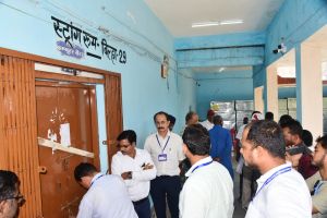  तगड़ी सुरक्षा व्यवस्था के बीच प्रत्याशियों का भाग्य स्ट्रांग रूम में कैद