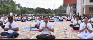 आधुनिक जीवन शैली की बीमारियों से मुक्त करने का कारगर माध्यम है योग आधुनिक जीवन शैली की बीमारियों से मुक्त करने का कारगर माध्यम है योग