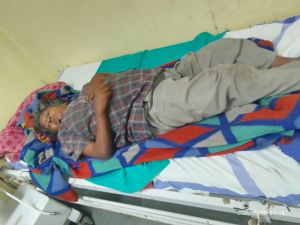 कलेक्टर की तत्परता से बुजुर्ग को मिला इलाज कलेक्टर की तत्परता से बुजुर्ग को मिला इलाज