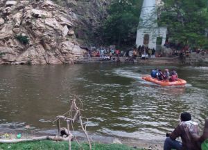 दमाऊधारा के जलकुंड में नहाने के दौरान डूबने से महिला की मौत दमाऊधारा के जलकुंड में नहाने के दौरान डूबने से महिला की मौत