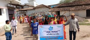 रामपुर के मनरेगा मजदूरों ने रैली निकालकर बताया पानी का महत्व