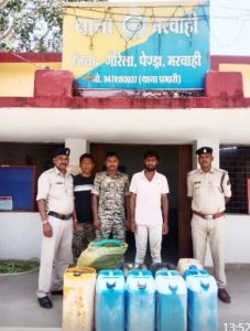   सडक़ किनारे खड़ी गाडिय़ों से करते थे डीजल चोरी, 1 गिरफ्तार, दो आरोपी फरार