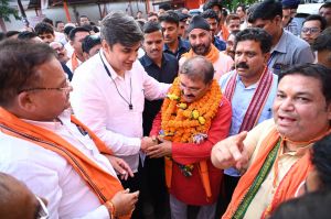 बड़े अंतर से हारे पूर्व सीएम बघेल, भाजपा के संतोष पांडेय ने दी शिकस्त बड़े अंतर से हारे पूर्व सीएम बघेल, भाजपा के संतोष पांडेय ने दी शिकस्त