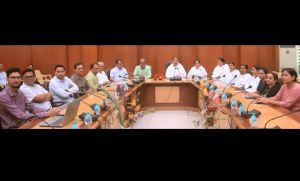 विद्युत कर्मियों को ‘सिक्स डायमेंशन टू सक्सेस एंड 8 एटीट्यूड ऑफ इलेक्टिव लिविंग’ के सिखाए गए गुर विद्युत कर्मियों को ‘सिक्स डायमेंशन टू सक्सेस एंड 8 एटीट्यूड ऑफ इलेक्टिव लिविंग’ के सिखाए गए गुर