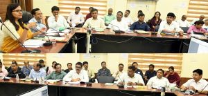  समय सीमा के लंबित प्रकरण शीघ्र निपटायें अधिकारी - कलेक्टर सुश्री चौधरी