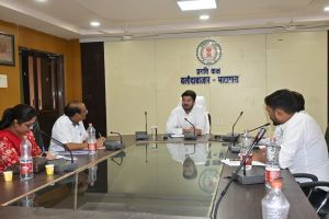 बलौदाबाजार में स्वास्थ्य विभाग के कार्यों की हुई समीक्षा बलौदाबाजार में स्वास्थ्य विभाग के कार्यों की हुई समीक्षा