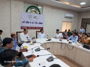 नारी शक्ति से जल शक्ति अभियान: जल संरक्षण और संवर्धन के लिए स्व-सहायता समूह की महिलाओं की भागीदारी सुनिश्चित की जाए: कलेक्टर डॉ सिंह नारी शक्ति से जल शक्ति अभियान: जल संरक्षण और संवर्धन के लिए स्व-सहायता समूह की महिलाओं की भागीदारी सुनिश्चित की जाए: कलेक्टर डॉ सिंह