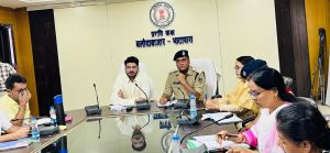 कलेक्टर-एसपी ने की जिले में कानून व्यवस्था की समीक्षा कलेक्टर-एसपी ने की जिले में कानून व्यवस्था की समीक्षा