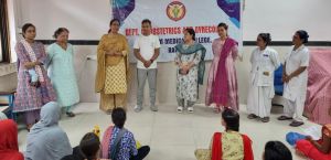  अम्बेडकर चिकित्सालय में  गर्भवती महिलाओं के लिये योग एवं गर्भ विधान पर कार्यक्रम का आयोजन