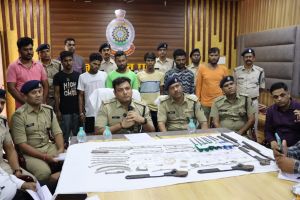  डकैती की प्लानिंग करते अन्तर्राज्यीय चोर गिरोह  के 6 सदस्य गिरफ्तार 