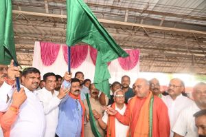  श्री रामलला दर्शन (अयोध्या धाम) के लिए 850 तीर्थयात्री दुर्ग से स्पेशल ट्रेन से हुए रवाना