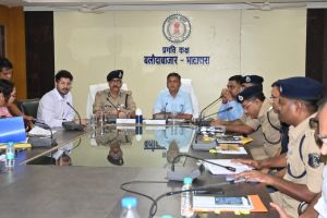 देर शाम अचानक बलौदाबाजार पहुंचे मुख्य सचिव व पुलिस महानिदेशक