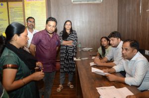 कलेक्टर डॉ. गौरव कुमार सिंह के मार्गदर्शन से प्रतिदिन लग रहा है जनदर्शन