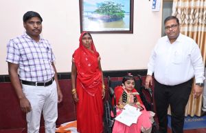 दिव्यांग संतेाषी की खुशी हुई दोगुनी दिव्यांग संतेाषी की खुशी हुई दोगुनी