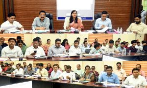 पेंशन प्रकरण पर त्वरित कार्यवाही सुनिश्चित करें अधिकारी - कलेक्टर सुश्री चौधरी पेंशन प्रकरण पर त्वरित कार्यवाही सुनिश्चित करें अधिकारी - कलेक्टर सुश्री चौधरी