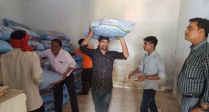 कृषि आदान उर्वरक एवं बीज का भण्डारण एवं वितरण कार्य प्रगति पर कृषि आदान उर्वरक एवं बीज का भण्डारण एवं वितरण कार्य प्रगति पर