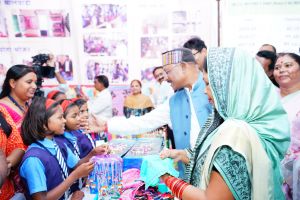 बच्चों की मोहक मुस्कान का जादू.... बच्चों की मोहक मुस्कान का जादू....