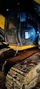 अवैध उत्खनन व परिवहन के विरुद्ध खनि अमला की रात में दबिश अवैध उत्खनन व परिवहन के विरुद्ध खनि अमला की रात में दबिश