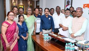 मुख्यमंत्री साय से भारतीय राज्य पेंशनर्स महासंघ के प्रतिनिधिमंडल ने की सौजन्य मुलाकात मुख्यमंत्री साय से भारतीय राज्य पेंशनर्स महासंघ के प्रतिनिधिमंडल ने की सौजन्य मुलाकात