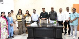 एसडीएम शीतल बंसल एवं डिप्टी कलेक्टर तरूणा साहू के स्थानांतरण होने पर दी गई विदाई एसडीएम शीतल बंसल एवं डिप्टी कलेक्टर तरूणा साहू के स्थानांतरण होने पर दी गई विदाई