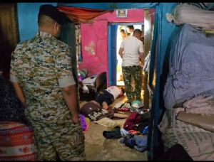 जगदलपुर में अज्ञात लोगों ने घर में घुसकर मां- बेटे की हत्या की जगदलपुर में अज्ञात लोगों ने घर में घुसकर मां- बेटे की हत्या की