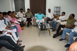 महापौर परिषद की बैठक संपन्न हुई महापौर नीरज पाल की अध्यक्षता में महापौर परिषद की बैठक संपन्न हुई महापौर नीरज पाल की अध्यक्षता में