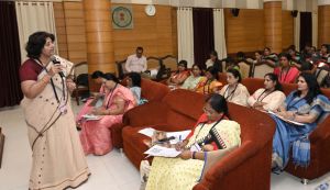 महिलाओं के स्वास्थ्य, शिक्षा और पोषण पर बने विशेष रणनीति महिलाओं के स्वास्थ्य, शिक्षा और पोषण पर बने विशेष रणनीति