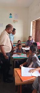 आरटीई के तहत चयनित स्कलों के निरीक्षण में निकले अधिकारी आरटीई के तहत चयनित स्कलों के निरीक्षण में निकले अधिकारी