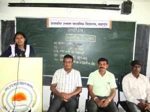 कलेक्टर के निर्देश पर स्कूली बच्चों ने संभाली जन जागरूकता की कमान कलेक्टर के निर्देश पर स्कूली बच्चों ने संभाली जन जागरूकता की कमान