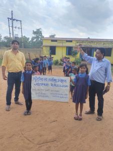 कलेक्टर के निर्देश पर स्कूली बच्चों ने संभाली जनजागरूकता की कमान कलेक्टर के निर्देश पर स्कूली बच्चों ने संभाली जनजागरूकता की कमान