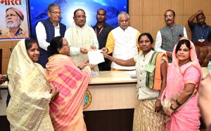 मुख्यमंत्री से राष्ट्रीय रजक महासंघ की छत्तीसगढ़ इकाई के सदस्यों ने की मुलाकात मुख्यमंत्री से राष्ट्रीय रजक महासंघ की छत्तीसगढ़ इकाई के सदस्यों ने की मुलाकात