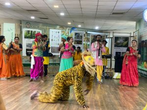 जंगल सफारी में हुआ फोटोग्राफर्स मीट और "नुक्कड़ नाटक" का आयोजन जंगल सफारी में हुआ फोटोग्राफर्स मीट और "नुक्कड़ नाटक" का आयोजन